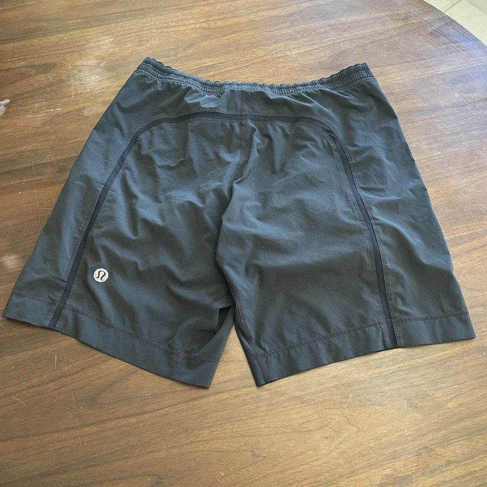 Lululemon Pace Breaker Men's XL 10